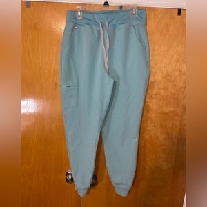 Figs Women’s Cargo Scrub Pants Size Large